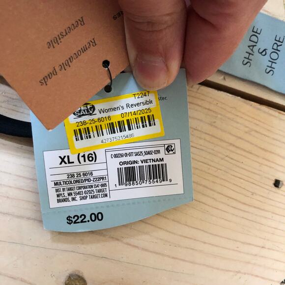 Shade & Shore NWT Women's Reversible Print Halter Bikini Top Daisy Polka Dot XL - Picture 8 of 11